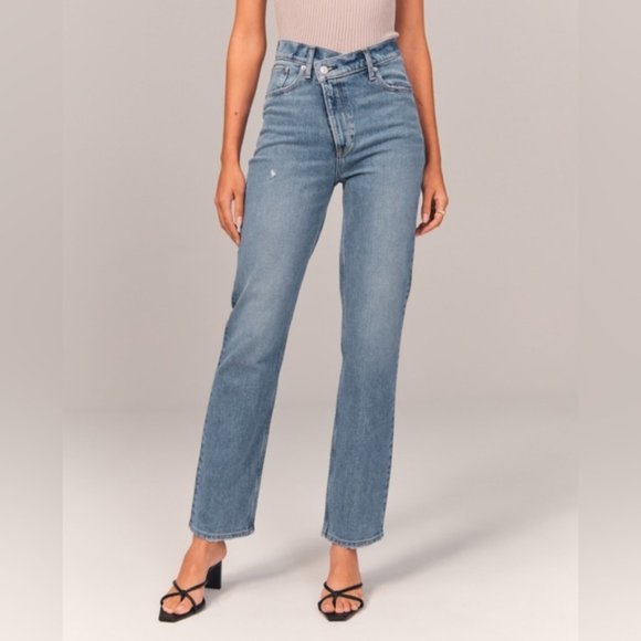 Abercrombie & Fitch Ultra High Rise 90s Straight Jean Criss-Cross waistband 20L - Picture 2 of 6